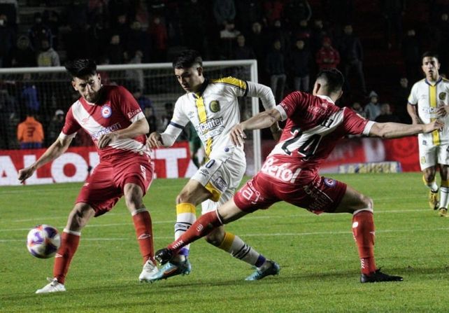 Central arrancó mal, caía 2-0, pero reaccionó y estuvo a tiro del empate