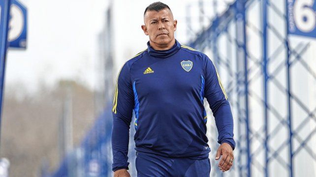 Jorge Almirón se va de Boca.