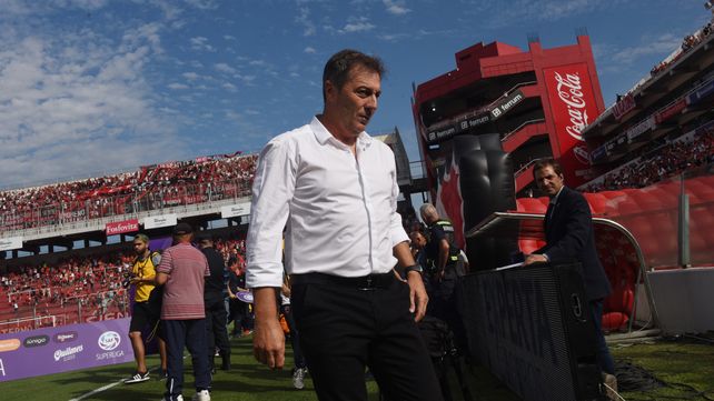 Conectado. El entrenador está de vacaciones pero sigue al tanto de las gestiones que lleva adelante la dirigencia.