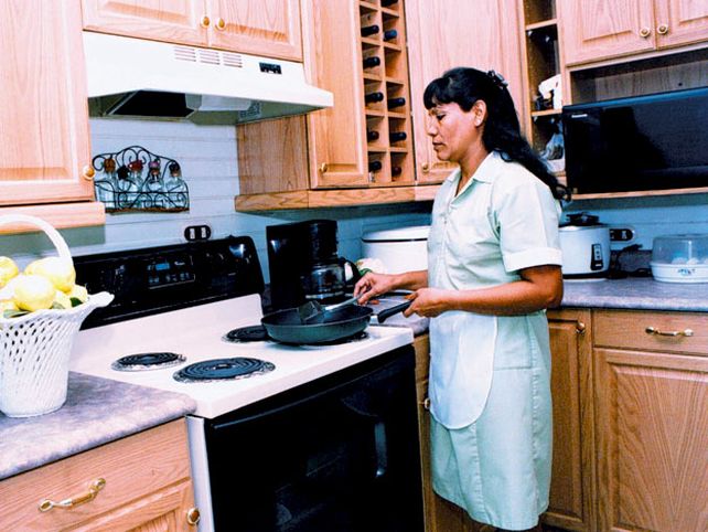 Todo lo que hay que saber sobre la nueva ley de empleadas domésticas