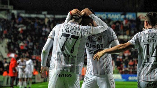 Antes de su despedida: así fue el año de Unión en Santa Fe