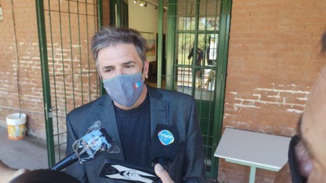 El ministro de Cultura de Santa Fe, Jorge Llonch, dio precisiones sobre la reapaertura de los cines. 