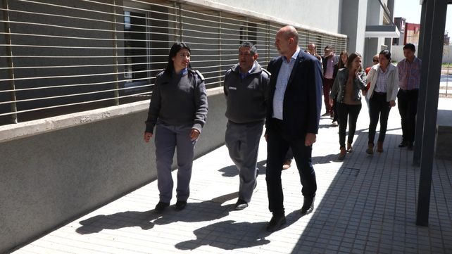 Santa Fe. El gobernador Omar Perotti recorrió las obras de la flamante Alcaidía Regional