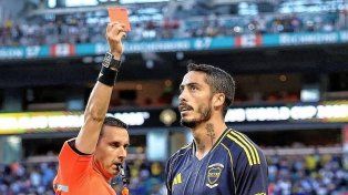 Nicolás Figal vio la roja en el empate de Boca con Benfica.&nbsp;