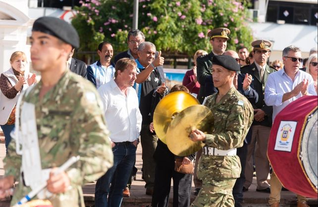 Música en plaza 1° de Mayo para conmemorar el Día de la Escarapela