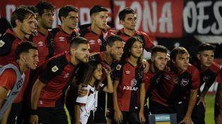 Arriba: Mariano Bíttolo, Pablo Pérez, José María Canale, Alan Aguerre, Diego Calcaterra y Juan Garro. Abajo:&nbsp;Julián Fernández, Maximiliano Rodríguez, Francisco González, Jerónimo Cacciabue y Franco Escobar.&nbsp;