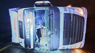 Camión volcó en la Autovía 14.