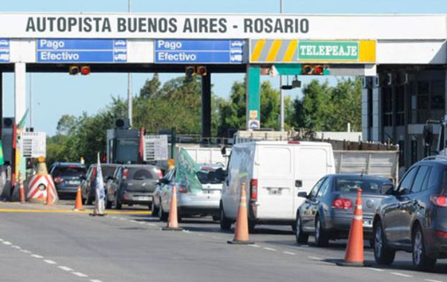 cambiemos. Las cabinas de peaje a la altura de General Lagos de la autopista a Buenos Aires.