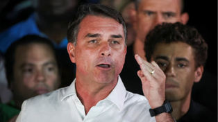 Flávio Bolsonaro y su familia recibirán visas de EEUU, dijo un alto funcionario norteamericano