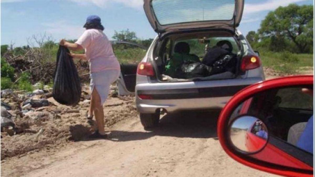 En Concepción suben fotos a la web de vecinos que tiran basura
