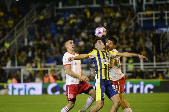 Central tiene al juvenil Alejo Veliz como principal carta de gol. Para ;iguel Russo es pieza fija.
