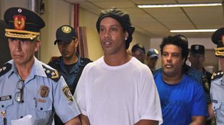 Ronaldinho, detenido en Paraguay, podr&iacute;a quedar libre a fin de mes.&nbsp;