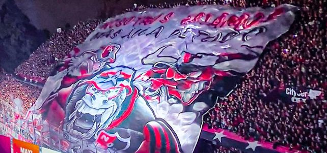 Un mensaje de Los Monos en la barra brava de Newells. 