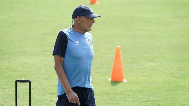 El DT de Central buscará la mejor versión de equipo para la última fecha ante del receso.