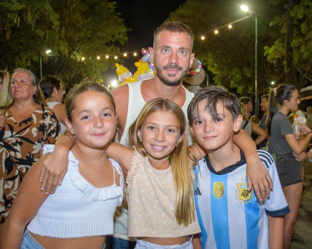 Emilia Porta, Catalina y Miguel Estévez y Alejo Marsaz