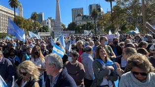 Autoconvocados del campo leyeron una proclama en Plaza de Mayo.