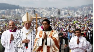 El Papa Francisco llamó a una revolución de la unidad y sin personalismos