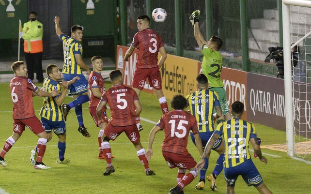 Central goleó a Huachipato la fecha pasada y allí engrosó su diferencia de gol.