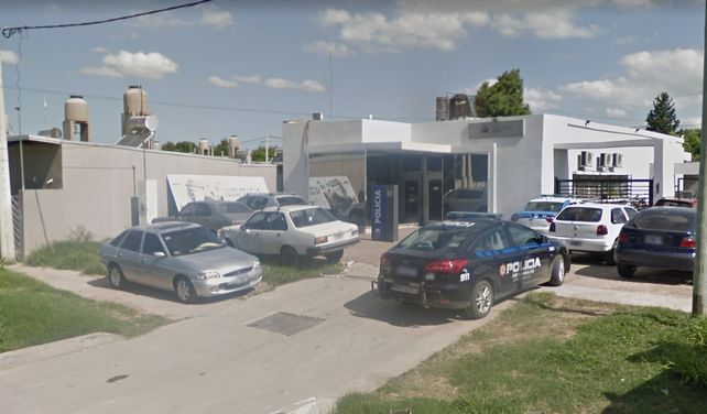 Los sospechosos fueron trasladados a la comisaría 32ª de barrio Godoy.