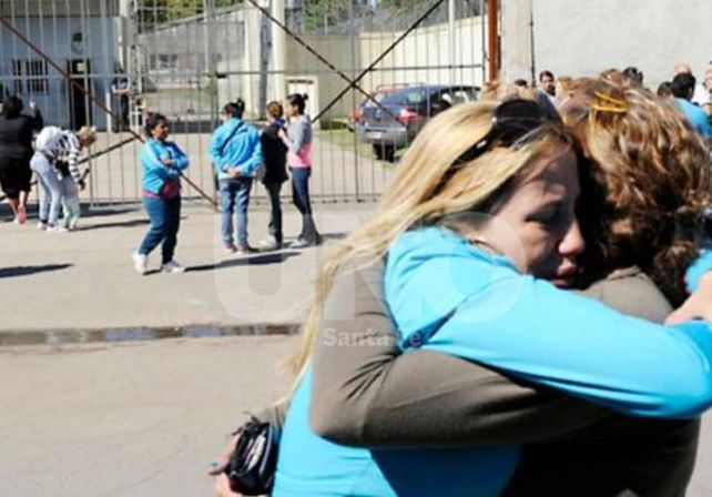 Investigación. Una pericia realizada por la Policía Federal permitió establecer que el fuego se inició de manera intencional. / Foto: La Capital