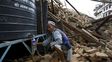 Ya suman más de 2.400 los muertos en Nepal
