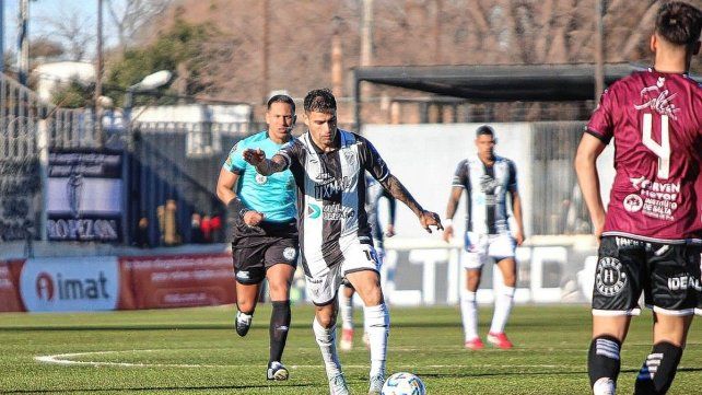 Estudiantes de Buenos Aires perdió ante Central Norte y si Colón gana quedará a cinco puntos del Reducido. Estudiantes de Buenos Aires perdió ante Central Norte y si Colón gana quedará a cinco puntos del Reducido.