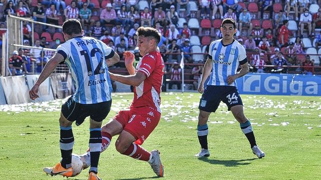 A falta de el típico volante central