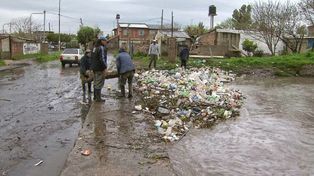 Macabro: una ONG dice que halló 8 cadáveres en arroyos de Quilmes