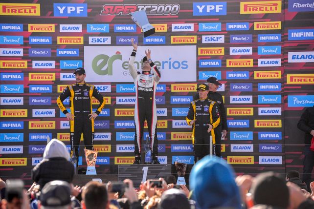 Trofeo al aire.&nbsp;