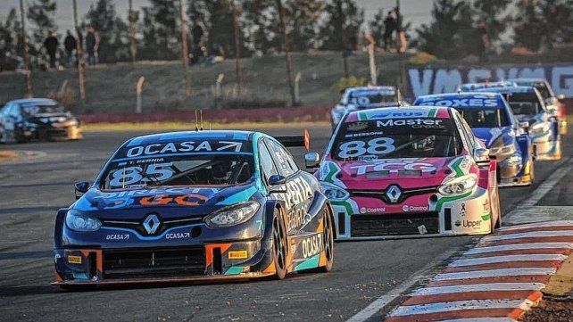 Tiago Pernía completó un fin de semana impecable al adjudicarse el GP Juan María Traverso de TC2000 en San Nicolás.