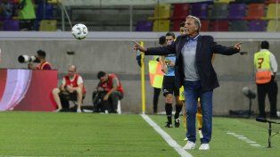 Russo deberá definir si ratifica a Lovera o le dará luz verde a Toledo cuando Central juegue con River.