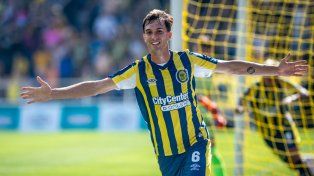 Juan Cruz Komar viene de convertir en la victoria ante Argentinos Juniors. Estará también contra Barracas.