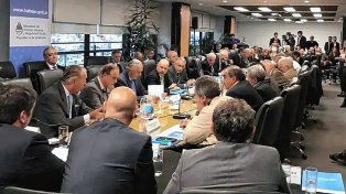 El Gobierno determinará los aumentos de salario por decreto