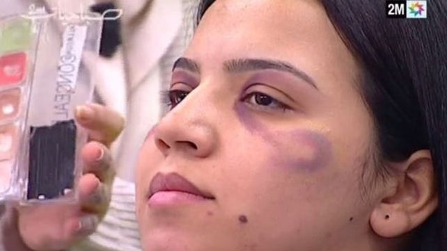Marruecos: el polémico video de la TV estatal que enseña a mujeres a maquillarse los golpes