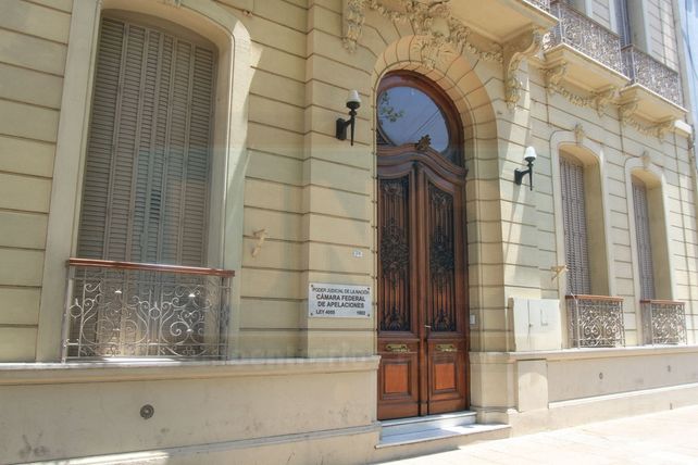 Procesaron a dos personas por el traslado de 500.000 dólares en Ceibas.