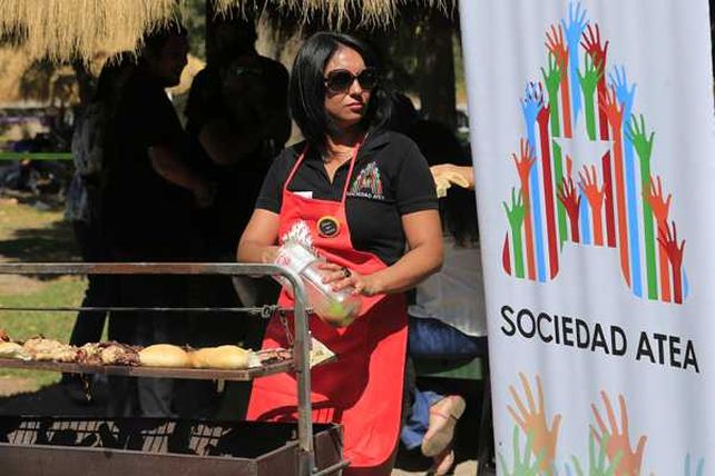 Al calor de las brasas. Singular protesta en un día de celebración religiosa.
