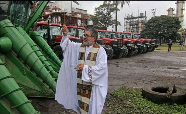 El sacerdote Juan Viroche apareció ahorcado en la casa donde vive en el perdio de la parroquia de Delfín Gallo.&nbsp;