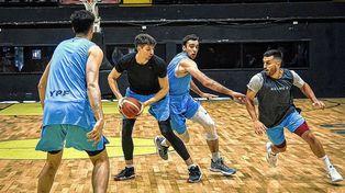 La selección de básquet visita al invicto Canadá.