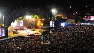 Todos los años, el Festival Nacional del Folclore de Cosquín ofrece a miles de visitantes lo mejor de la música y las danzas tradicionales.