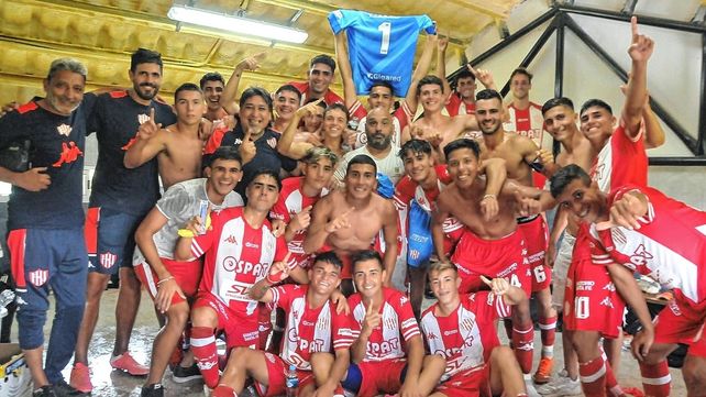 El DT de la Reserva de Unión valoró el orden de sus muchachos para vencer a Colón en el Clásico.