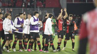 La meta de Newells: saldar cuentas afuera para llegar al clásico bien