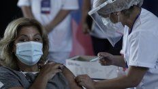 La ministra de Salud Sonia Martorano recibió este lunes la primera dosis de la vacuna Sputnik V. La ministra de Salud Sonia Martorano recibió este lunes la primera dosis de la vacuna Sputnik V.