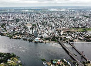 El río Paraná tocó los cuatro metros en Santa Fe y el INA prevé que siga creciendo hasta noviembre