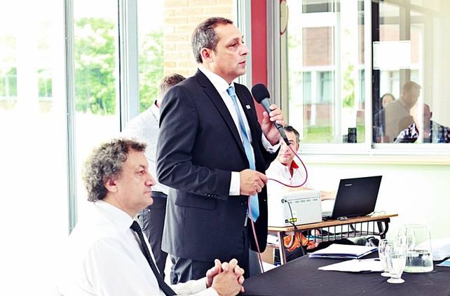 Reeligieron a Sattler como rector de Uader