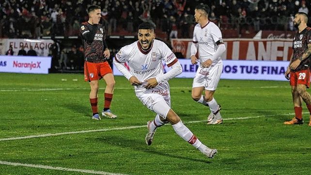 Racing espera por Galván tras haber sondeado a Calderón