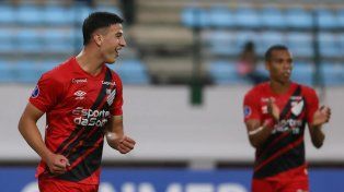 Video: el golazo de Lucas Esquivel en el triunfo de Paranaense en la Sudamericana