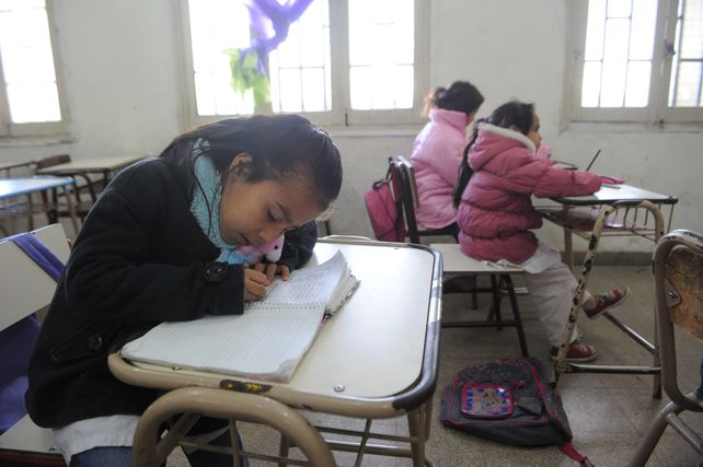 Suspenden el decreto que ponía trabas a las escuelas para recibir donaciones