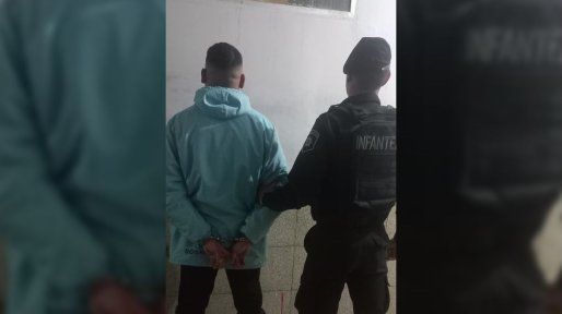 Crimen en el barrio Toba: mataron a un joven paraguayo en una canchita de fútbol