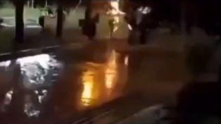 Fue alcanzado por un rayo y quedó todo filmado: está internado y estable