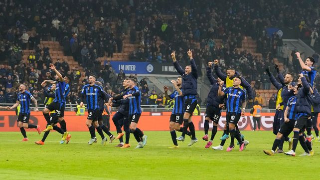 Hinchas del Inter lanzaron cánticos ofensivos contra Maradona y la ciudad de Nápoles